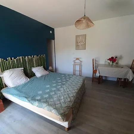 Du Solnan Guest house Villemotier